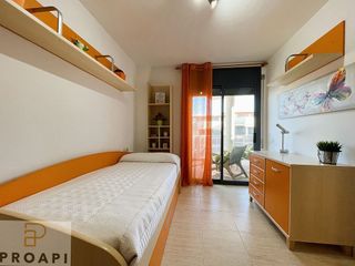 Ático en venta en Escala, L´