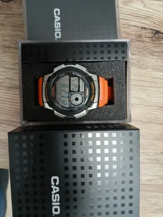 Reloj Casio World Time Digital Naranja
