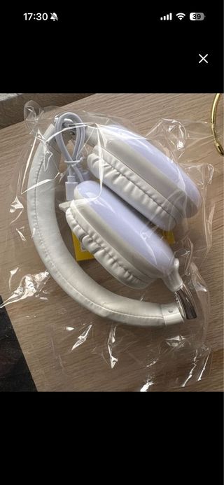 Cascos Inalambricos Blancos