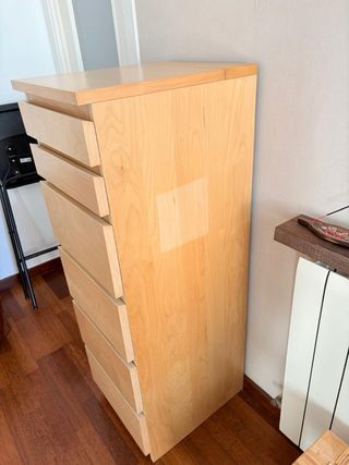 Cajonera de madera con 6 cajones