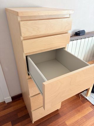 Cajonera de madera con 6 cajones