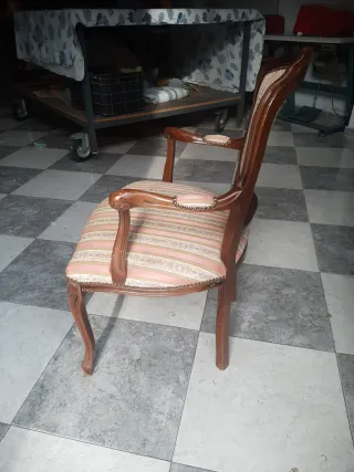 Silla de dormitorio estilo clásico