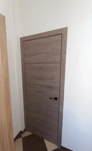 Instalación de puertas Huelva Mazagón aljaraque