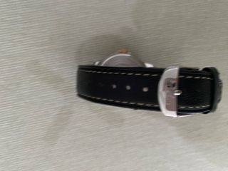 Reloj Lotus Esfera Gris y Correa Negra