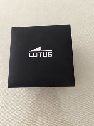 Reloj Lotus Esfera Gris y Correa Negra
