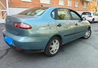 SEAT Cordoba 2005 pegatina C.159mil kilómetros