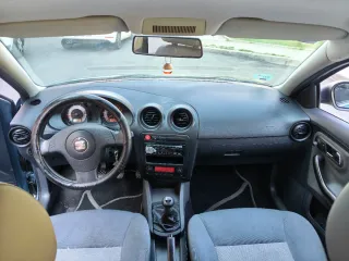 SEAT Cordoba 2005 pegatina C.159mil kilómetros