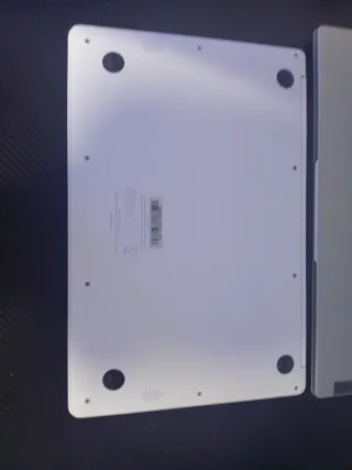 OFERTA Portátil Thomson Plata y Blanco