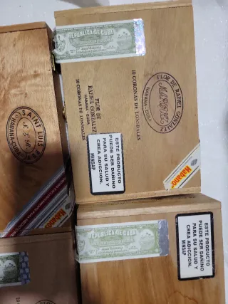 8 Cajas de Puros Vacías Diferentes