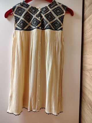 Top Zara Beige y Negro Talla XL