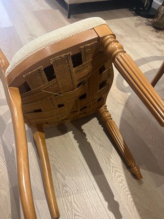 4 Sillas de comedor madera y tela