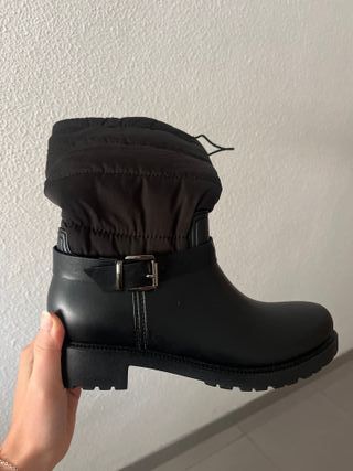 Botas altas negras talla 40 sin usar