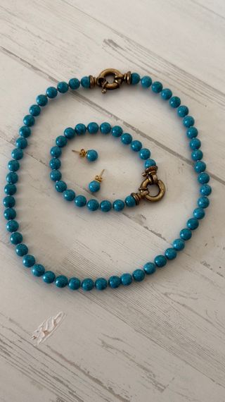 Conjunto collar, pulsera y pendientes azul