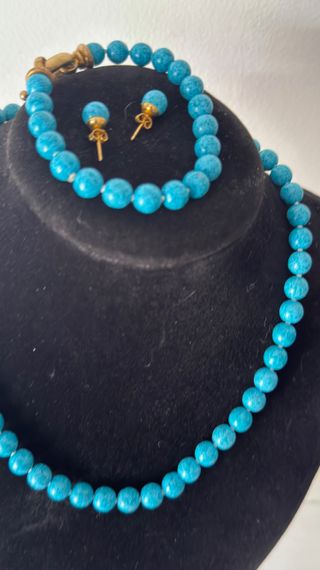 Conjunto collar, pulsera y pendientes azul