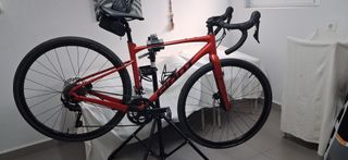 Bicicleta Giant REVOLT Gravel - Muy buen estado