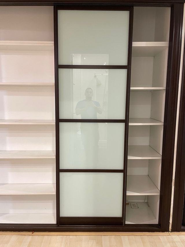 Armario empotrado wengue 3 puertas correderas