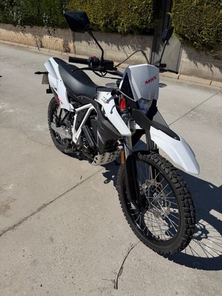 Motorhispania MHX 125