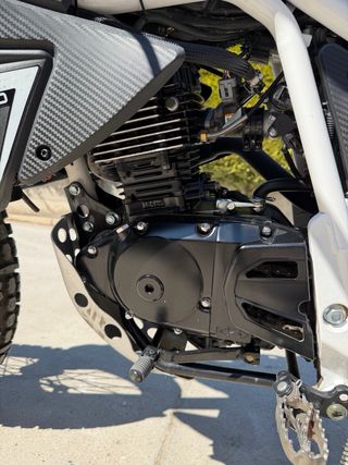 Motorhispania MHX 125