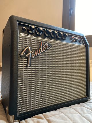Amplificador Fender Frontman 15G