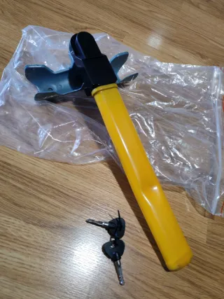 Antirrobo mecánico para coche