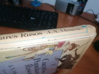 Libro: I CUENTOS POPULARES RUSOS A.N. Afanásiev