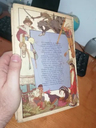 Libro: I CUENTOS POPULARES RUSOS A.N. Afanásiev