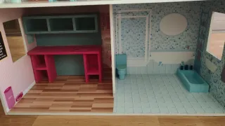 Casa de muñecas Barbie con muebles