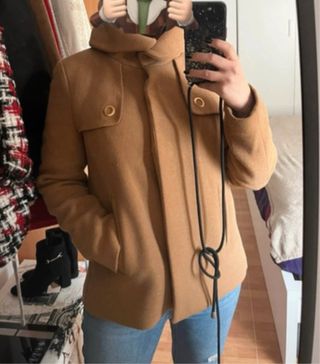 Abribgo en color camel. S.