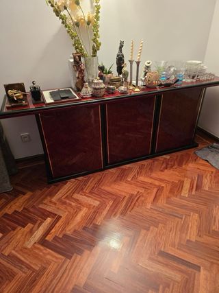 Mueble de salón madera y cristal