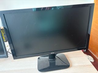 2 Pantallas AOC y Acer + Teclado