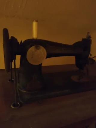 Máquina de coser Singer antigua
