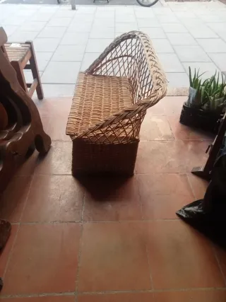 Baúl sillón de mimbre