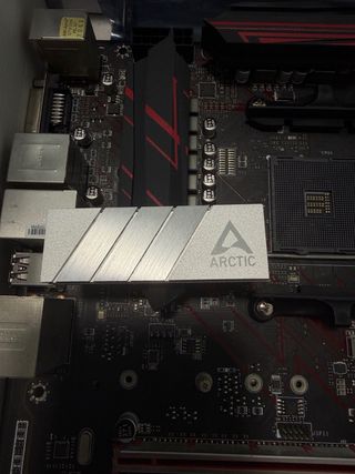 Placa Base MSI X470 Gaming Plus + Disipador M2 Arc