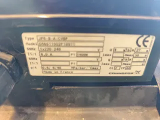 Bomba de agua con motor