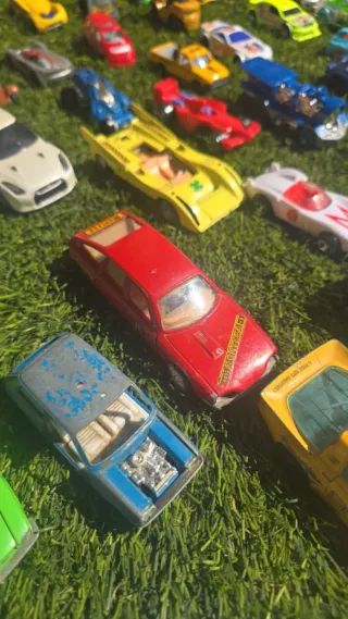 Lote de coches de juguete