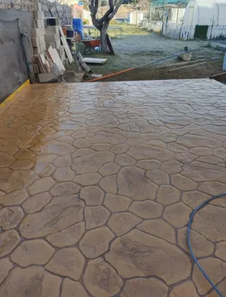 Pavimentos impresos, pulidos y fratasados