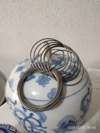 PULSERAS PLATEADAS FINAS