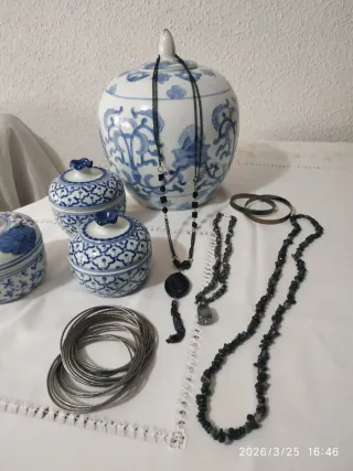 PULSERAS PLATEADAS FINAS