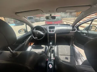 Peugeot 207 2007