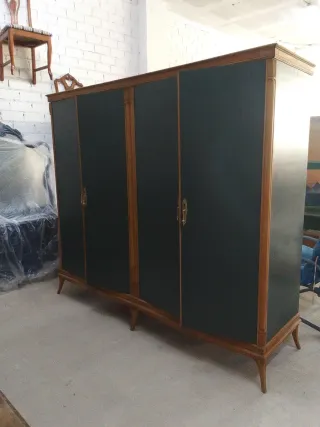 Armario antiguo madera 2 cuerpos espejo