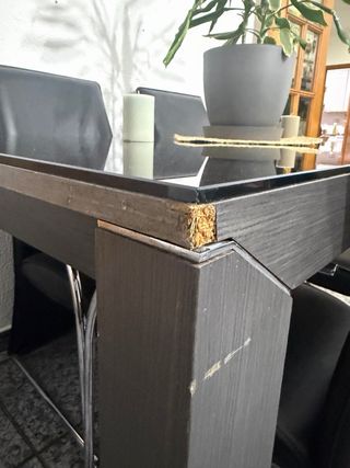 Mesa de comedor de cristal negra