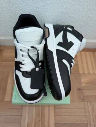 Off-White Zapatillas Blancas y Negras Talla 44