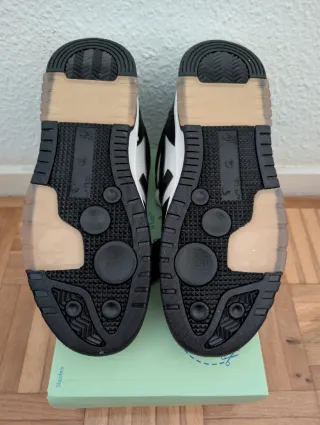 Off-White Zapatillas Blancas y Negras Talla 44