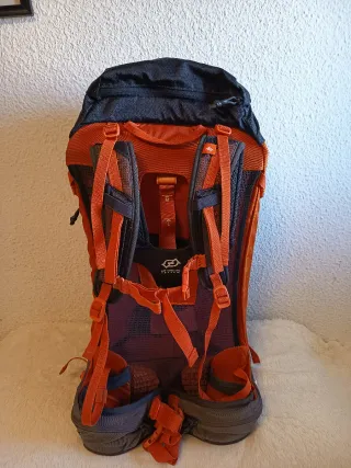 Mochila Quechua Forclaz Air+ 40L Senderismo