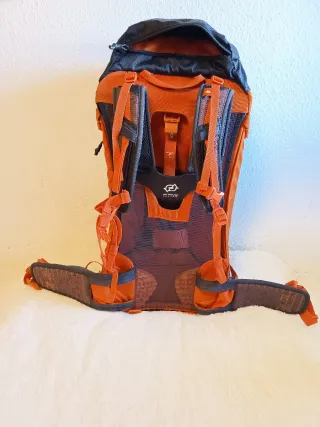 Mochila Quechua Forclaz Air+ 40L Senderismo