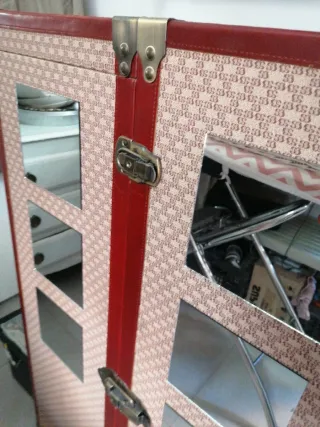 Baúl ropero Salvador Bachiller