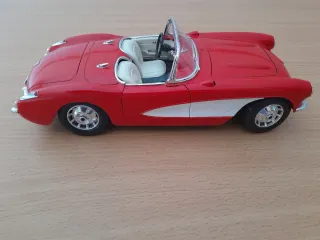Chevrolet Corvette 1/18 Rojo