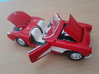 Chevrolet Corvette 1/18 Rojo