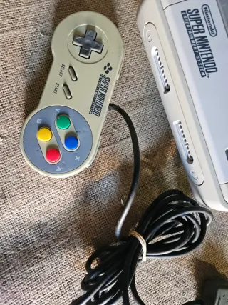 Super Nintendo Console + Acessórios