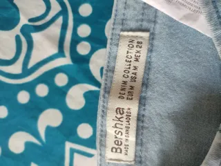 Top vaquero Bershka con cremallera